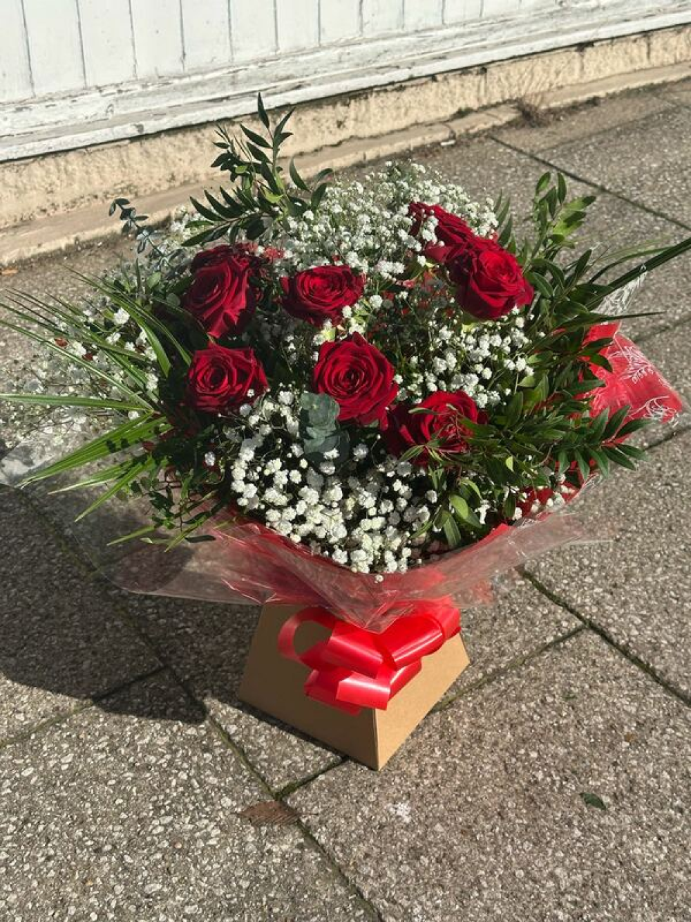 12 Red Roses